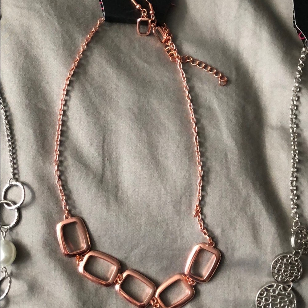 Necklace and earring set
